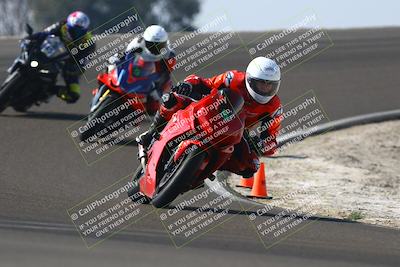 media/Nov-01-2025-TrackDaz (Sat) [[2b4d5192bc]]/C Group/1240pm (Turn 2 Outside)/